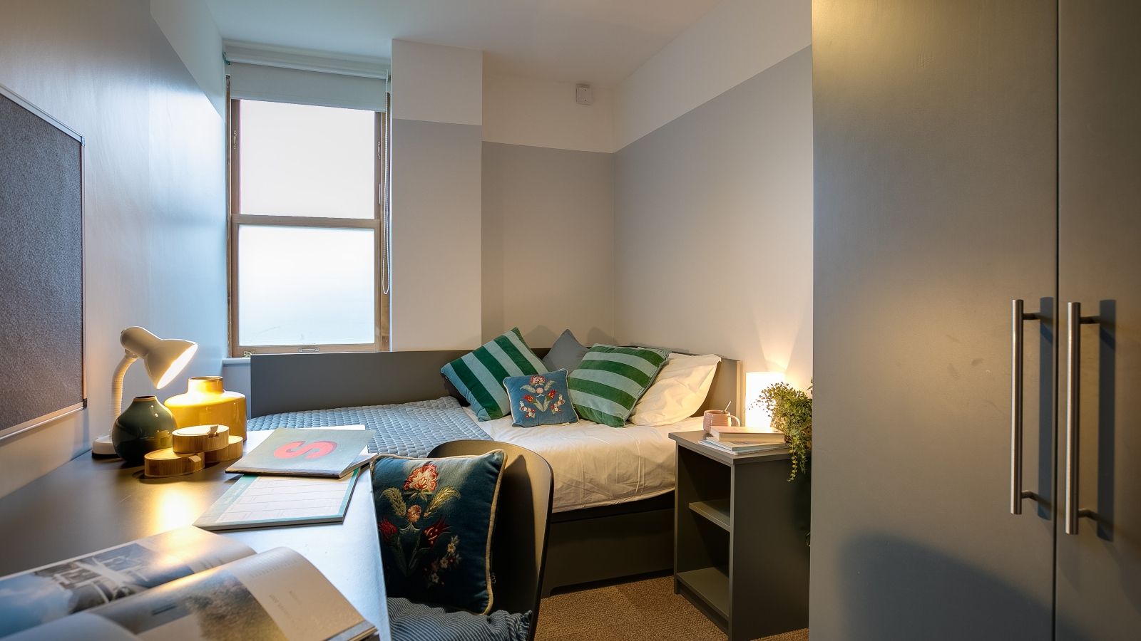 3 Bedroom SelfCatering Apartments Griffith Halls of Residence